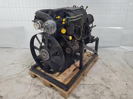 Grove GMK 5100 engine Mercedes OM 904 LA