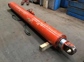 Demag AC 100 boom cylinder 