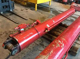 Faun ATF 60-4 boom cylinder