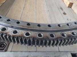 Grove GMK 4100L slewing Ring