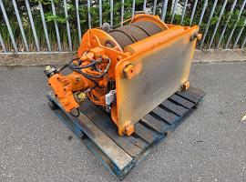 Grove GMK 5130-2 winch