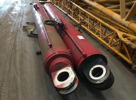 Demag AC 700 Boom cylinder set