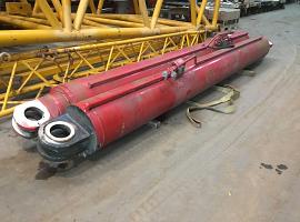 Demag AC 700 Boom cylinder set