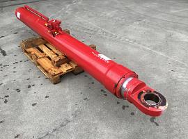 Grove GMK 3055 boom cylinder