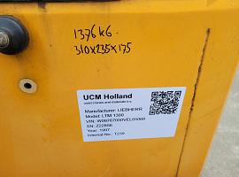 Liebherr LTM 1300 lower cabin