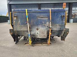 Liebherr LTM 1300 lower cabin