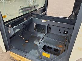Liebherr LTM 1230 lower cabin