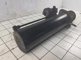 Liebherr LTM 1080-1 ballast extension ram