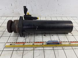 Liebherr LTM 1080-1 counterweight cylinder