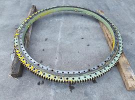 Liebherr LTM 1030-2 slewing ring