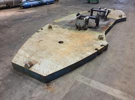 Liebherr LTM 1400-7.1 counterweight base plate 