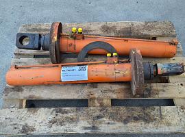 Krupp KMK 3045 counterweight cylinder