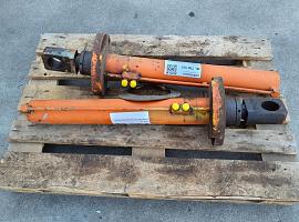 Krupp KMK 3045 counterweight cylinder