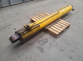 Faun RTF 40-3 luffing cylinder 