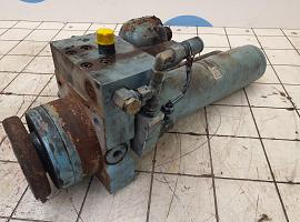 Liebherr LTM 1040-2.1 ballast extension ram