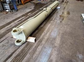 Grove GMK 5220 boom cylinder 