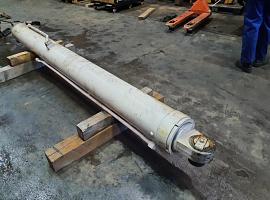 Liebherr LTM 1045-3.1 boom cylinder 