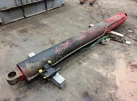 Faun RTF 40-3 boom cylinder 