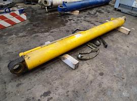 Grove GMK 2035 boom cylinder