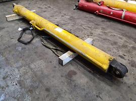 Grove GMK 2035 boom cylinder