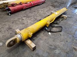 Grove GMK 2035 boom cylinder