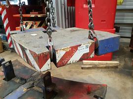 Demag AC 205 counterweight right side 2,1 ton