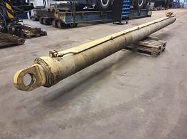 Demag Boom cylinder 