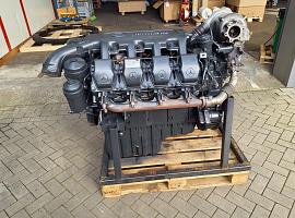 Grove GMK 6400 OM502LA engine