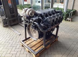 Grove GMK 6400 OM502LA engine