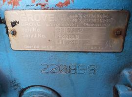 Grove GMK 5130-1 transfer case AD41 W2500