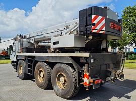Grove GMK 3055