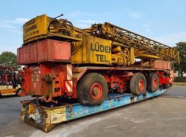 Liebherr LTM 1100