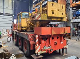 Liebherr LTM 1050