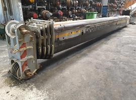 Grove GMK 3055 complete boom with telecylinder
