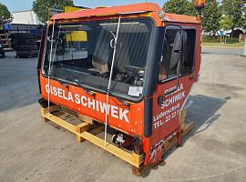 Liebherr LTM 1050 drivers cabin