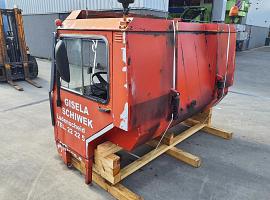 Liebherr LTM 1050 drivers cabin