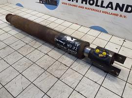 Grove AT 422  outrigger cylinder