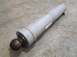 Liebherr LTM 1160 outrigger support cylinder front