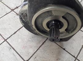 Grove GMK 3055 steering pump