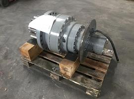 Liebherr LG 1550 slew gear  