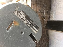 Grove GMK 4100 rear outrigger cylinder 