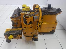 Liebherr LTM 1035 slew gear in parts 