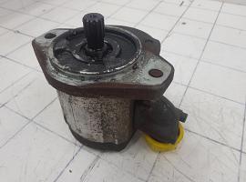 Liebherr LTM 1055-3.2 gear pump