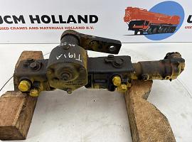 Liebherr LTM 1050-1 steering box  