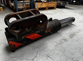 Liebherr LT 1160 support cylinder