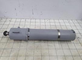 Liebherr LTM 1100-5.2 outrigger support cylinder front