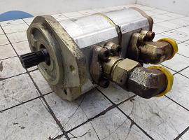 Liebherr LTM 1070-4.1 TWO-STAGE PUMP