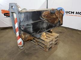 Demag AC 350-1 outrigger beam complete rear
