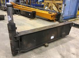 Demag AC 265 outrigger beam complete rear