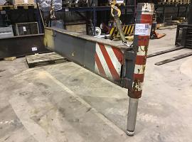Demag AC 265 outrigger beam complete front